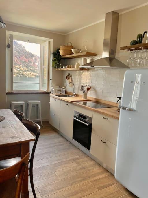 Il Noce Lake View Apartment Lezzeno Kültér fotó