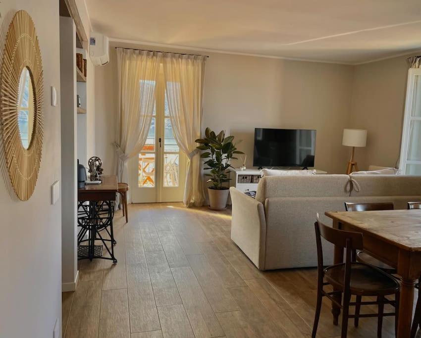 Il Noce Lake View Apartment Lezzeno Kültér fotó